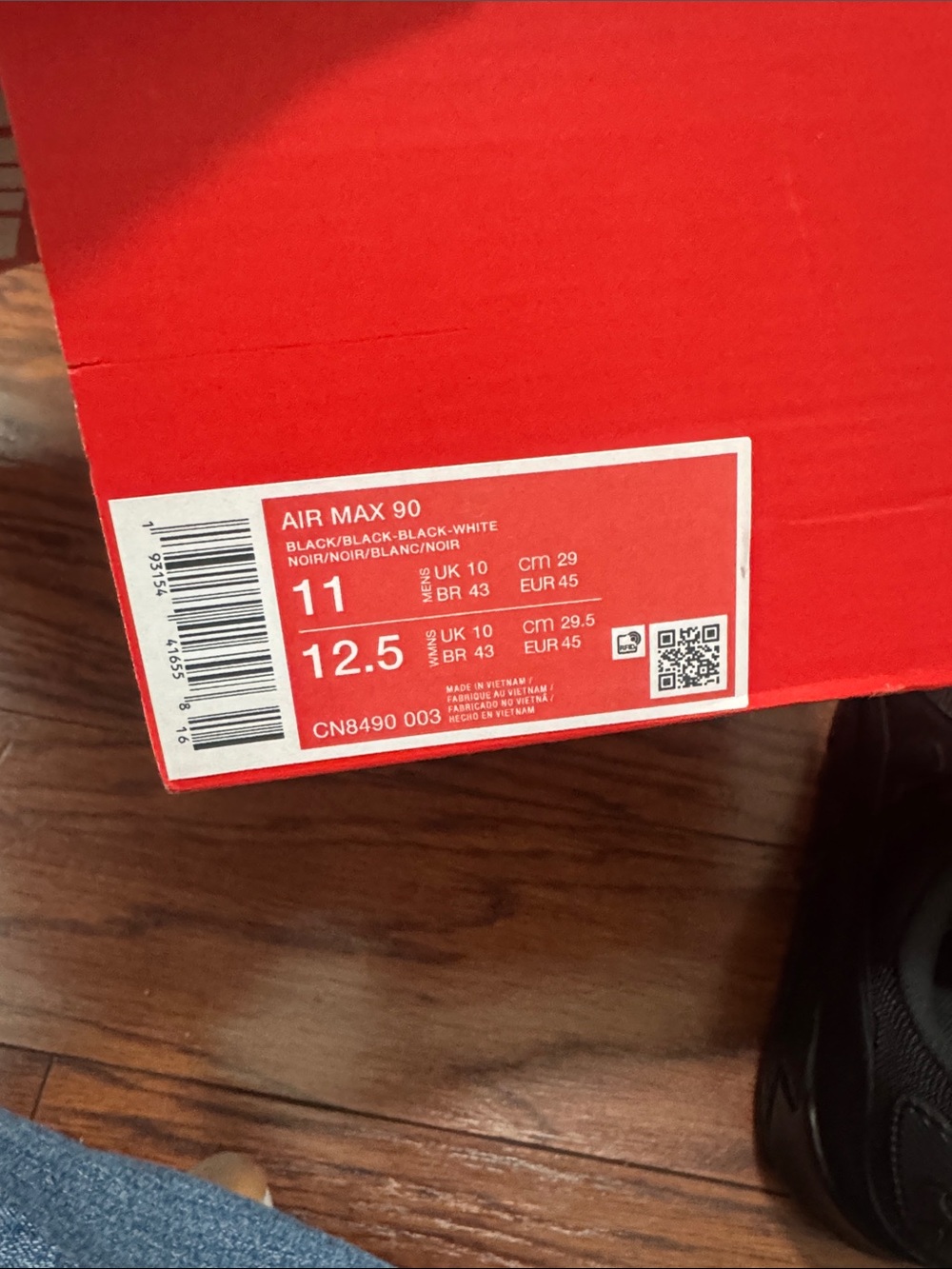 Nike Air Max 90 Athletic Sneakers - Picture 5 of 6
